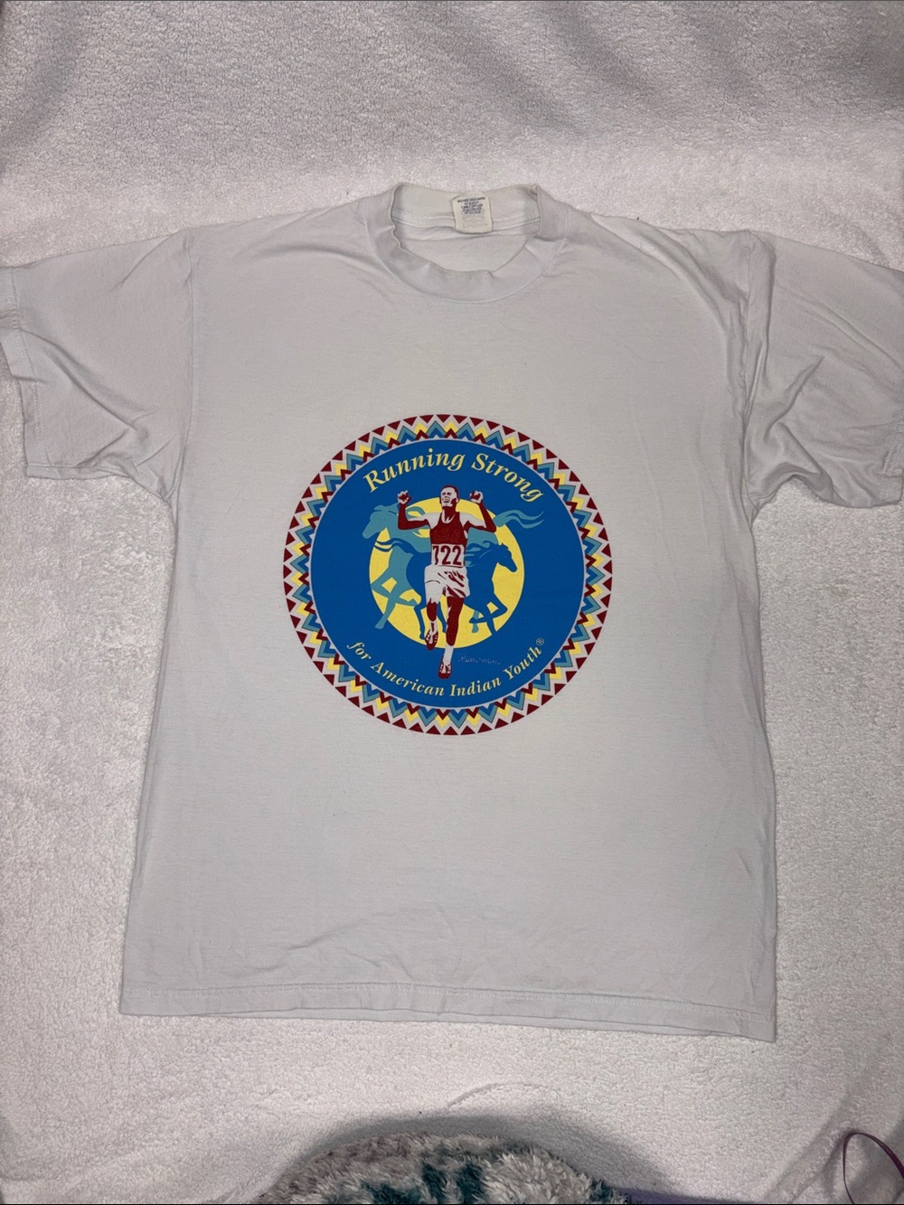 St Evan’s Running Strong White American Indian single stitch tee men’s large